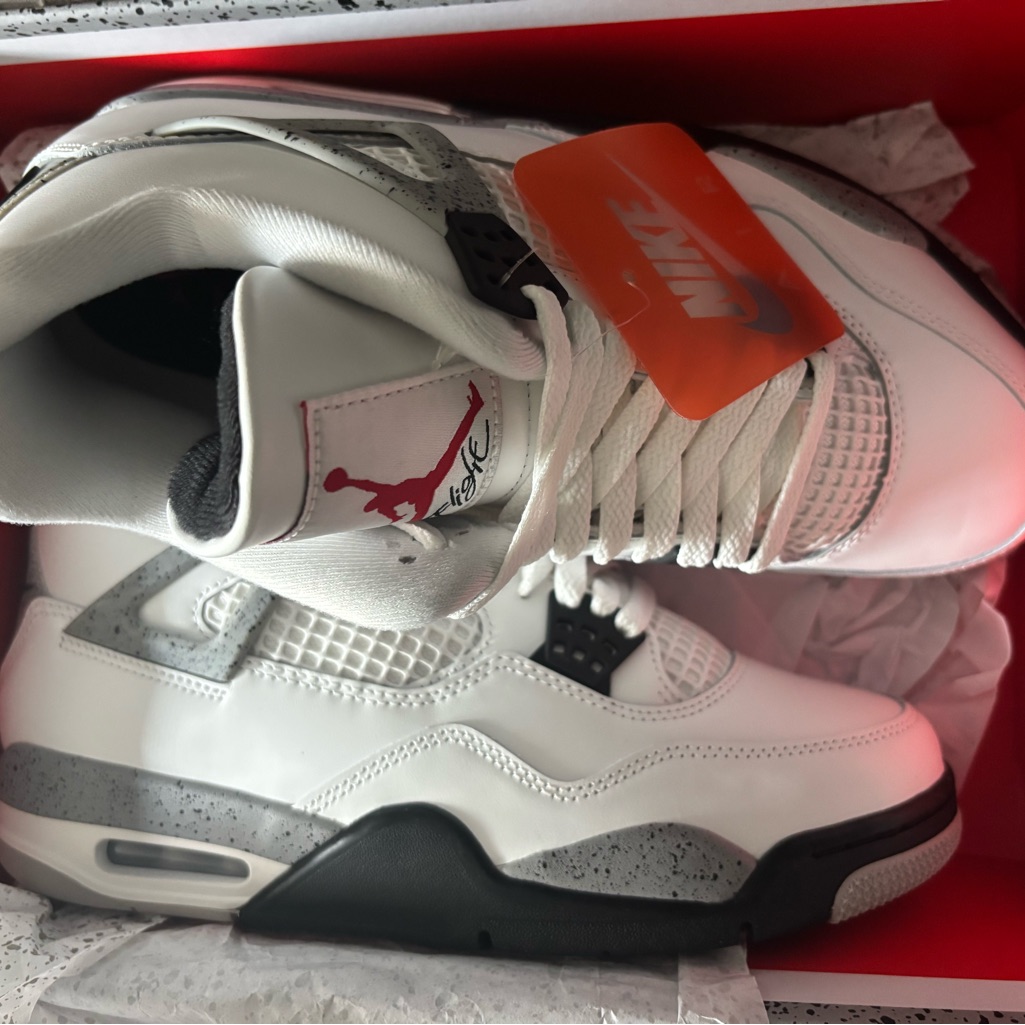 Jordan 4 White Cement